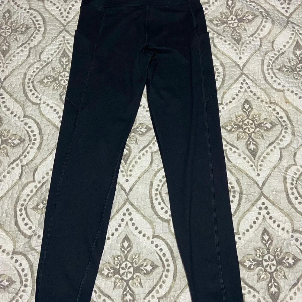 FIGS | Performance Under Scrub Leggings - Picture 3 of 9